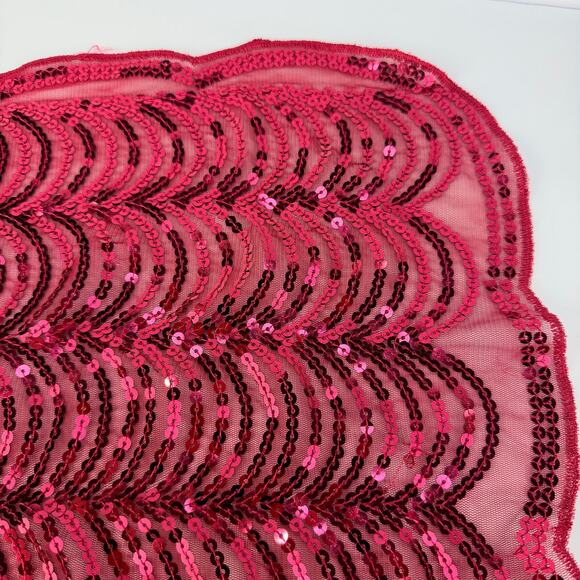 NEW Betsey Johnson RED sequined Bling Scalloped Edge Long wrap Rectangular shawl - Picture 4 of 8